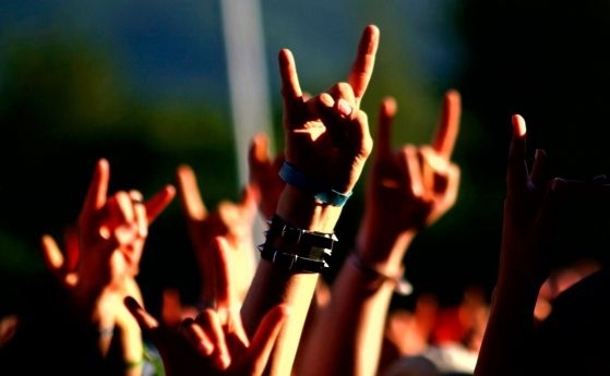 Тежка музика ще огласи Младежкия дом във Враца научи агенция