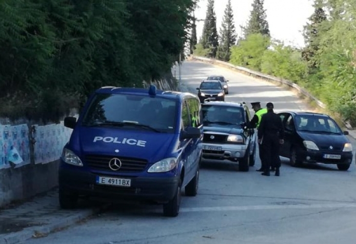 Десетки актове 7 задържани и близо 100 лица от криминалния