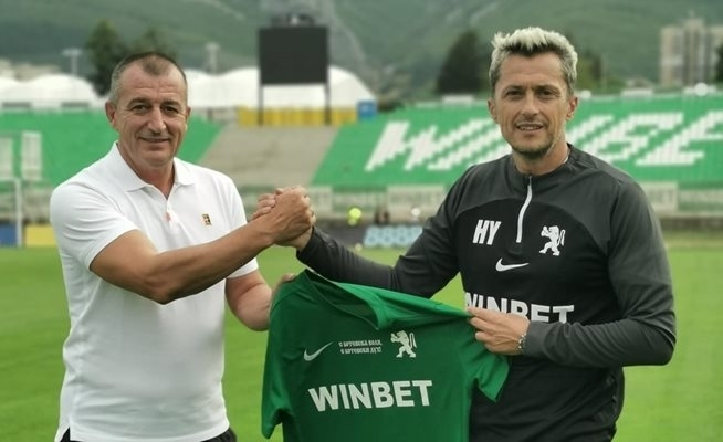 Двама български футболисти започнаха пробен период в Ботев Враца съобщиха
