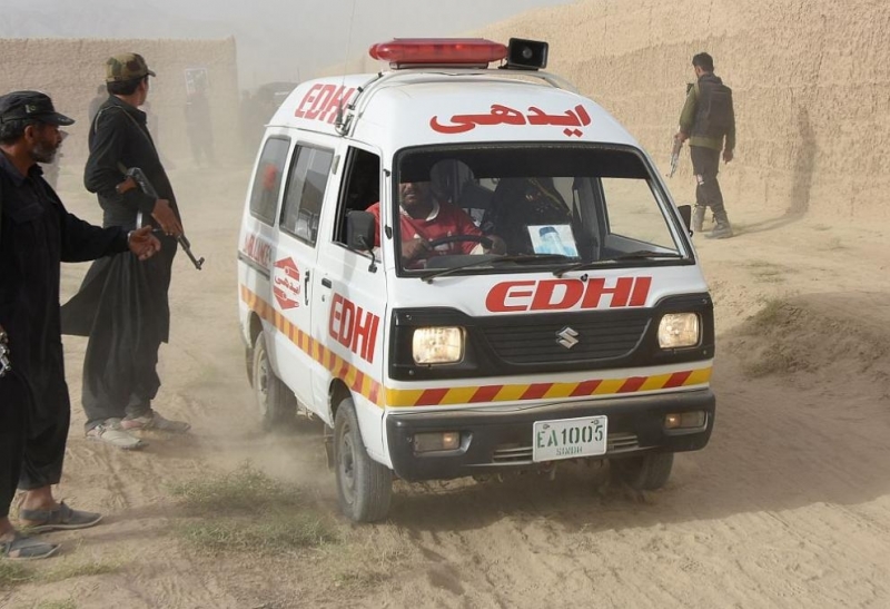 128 души загинаха при самоубийствен атентат в пакистанския град Мастунг