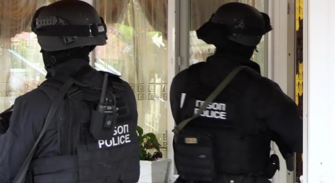 Престъпна група извършила палеж отвличане и изнудване е разбита от пловдивската полиция
