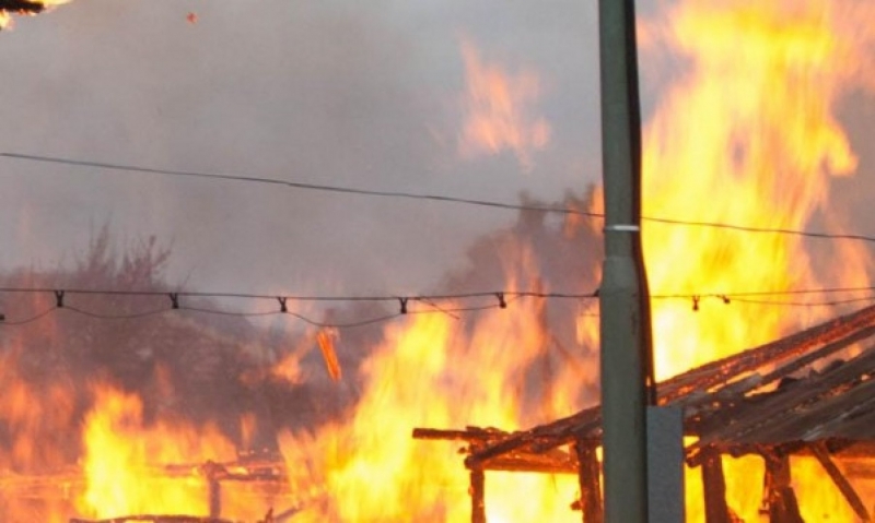 Пожар е бушувал в имот край видинското село Балей съобщиха