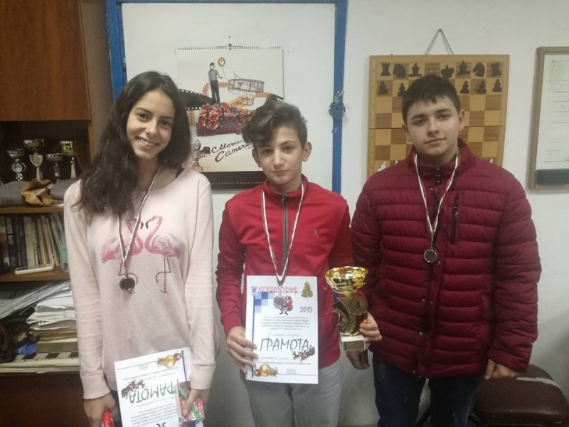 Захари Виденов триумфира в коледния турнир във Видин за ученици