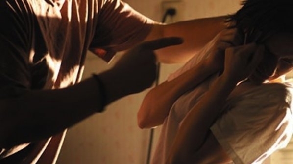 Пожарникар е задържан в ареста заради семейна свада завършила с