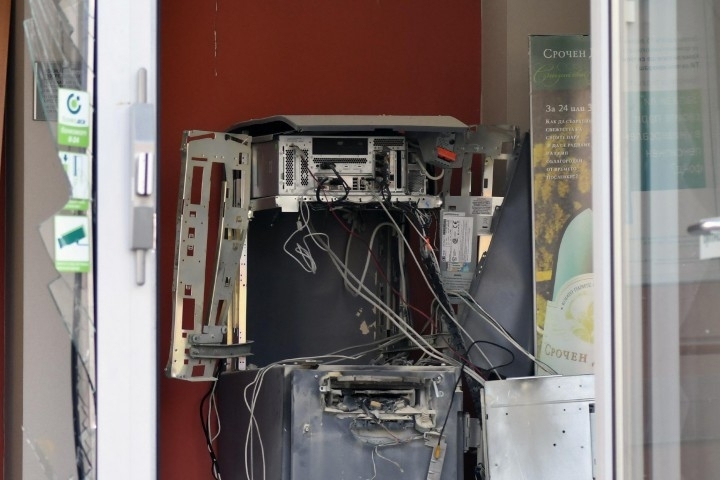 Сигналът за посегателството е получен в полицията към 3 50 часа