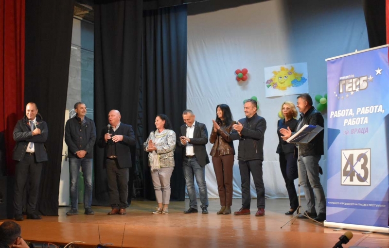 Кметът на Враца Калин Каменов председателят на групата на ГЕРБ