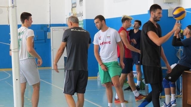 Феновете на волейбола които искат да наблюдават на живо мача