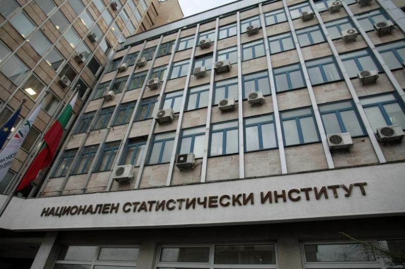 С 14 4 нарастват общите разходи на работодателите за един отработен час