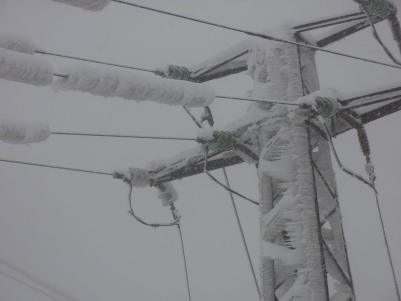 Усложнена е зимната обстановка в област Враца след обилния снеговалеж