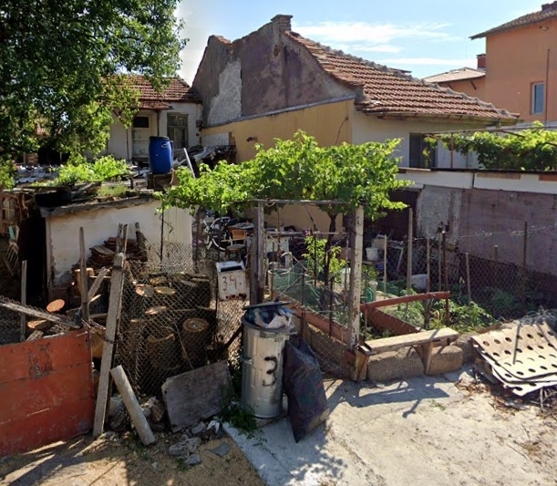 Частен съдебен изпълнител обяви на търг къща във Враца научи