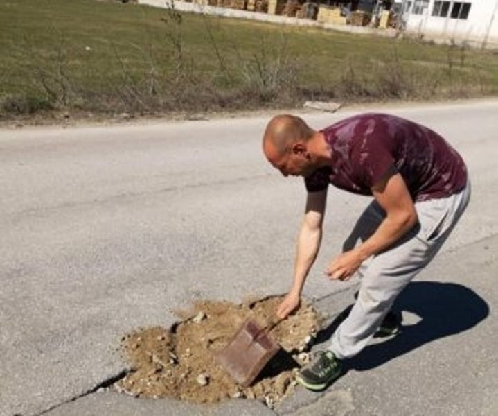 Топлото време дойде а с него се откриха все повече