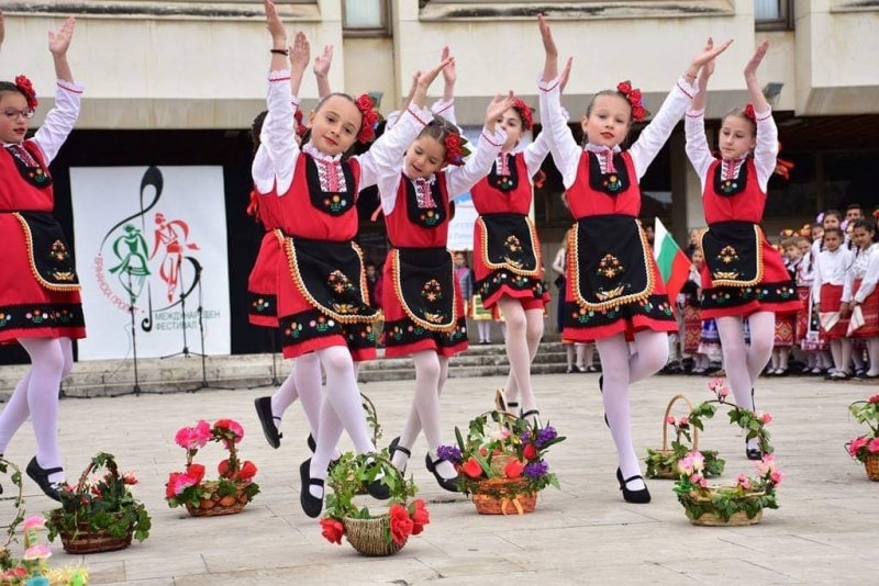 В навечерието на християнските празници Цветница и Лазаровден стартира