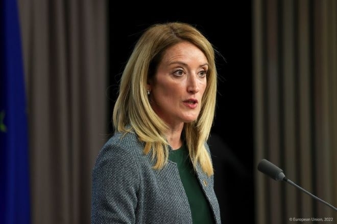 Председателката на Европарламента е уличена в плагиатство
