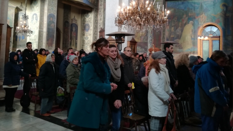 Тържествена света литургия бе отслужена за Рождество Христово в катедралния храм Св