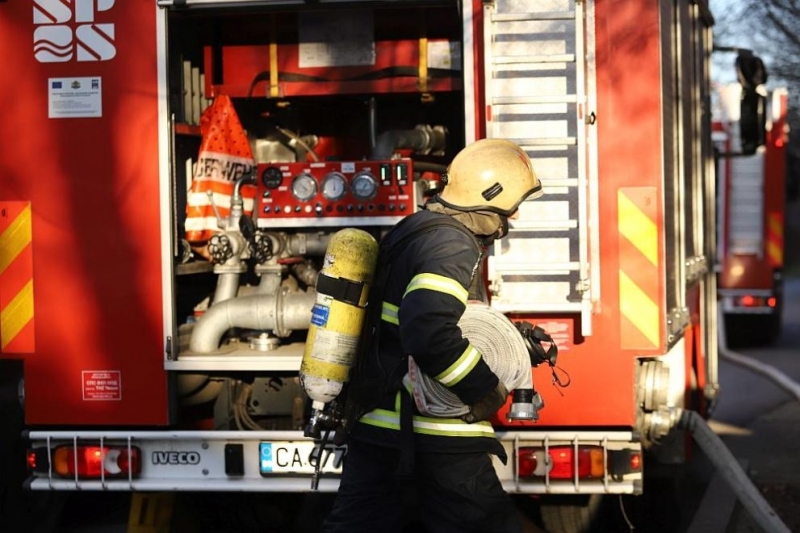 Авария на подземен трафопост предизвика пожар в квартал Студентски град