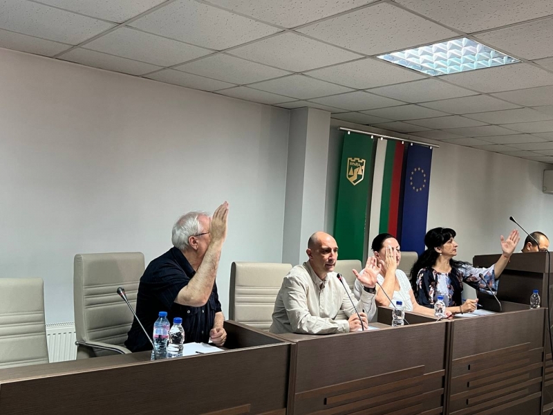 Продават стари автобуси и камиони собственост на Тролейбусен транспорт Враца Това