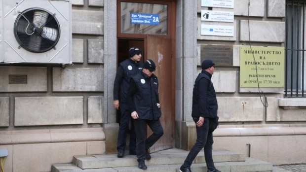 Днес се очаква да бъдат повдигнати обвинения на част от