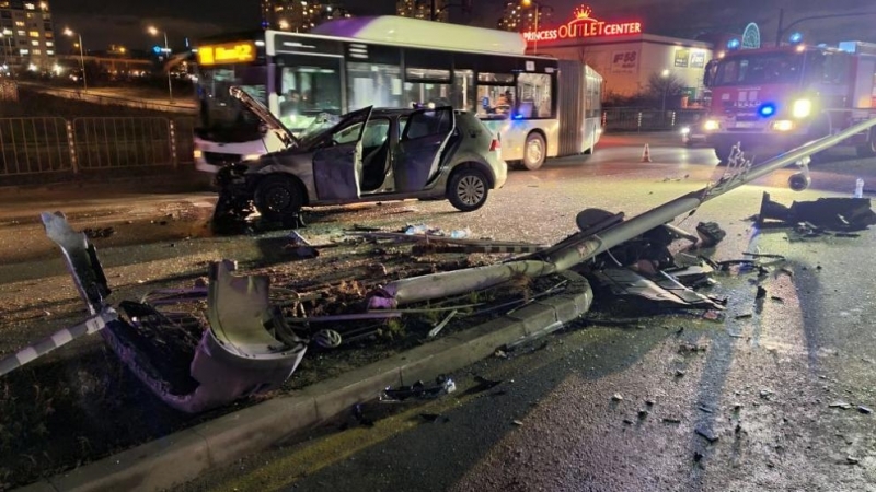 Тежка катастрофа е станала на кръстовището между булевардите Свети Наум