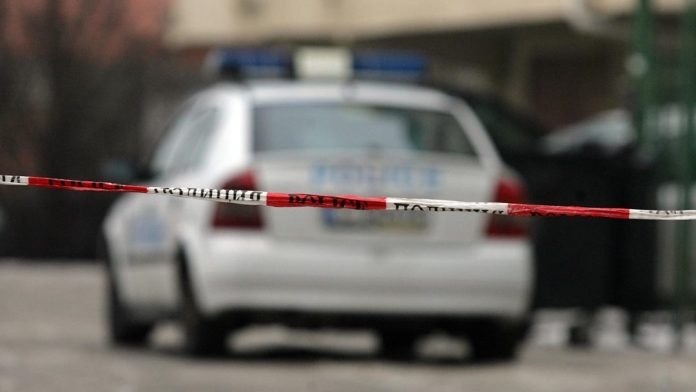 Зловещо убийство в Бургаско: Откриха разложен труп на мъж с прерязано гърло