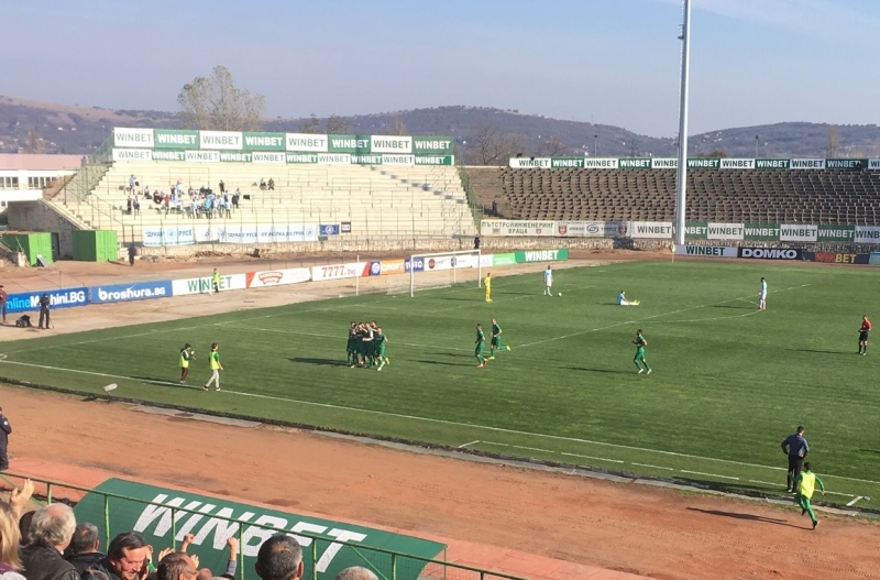 Отборът на „Ботев“ (Враца) постигна труден успех с 1:0 над