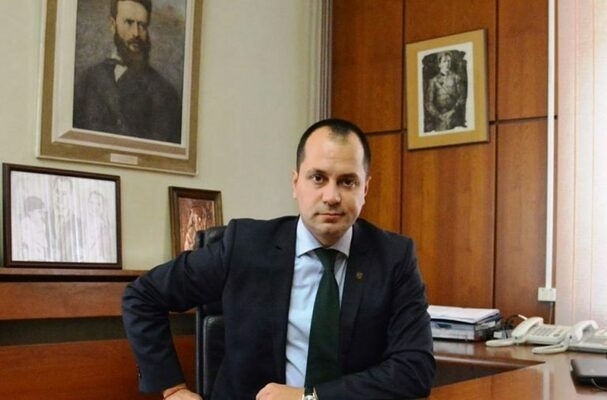Калин Каменов: Обществото трябва да цени героите в бели престилки