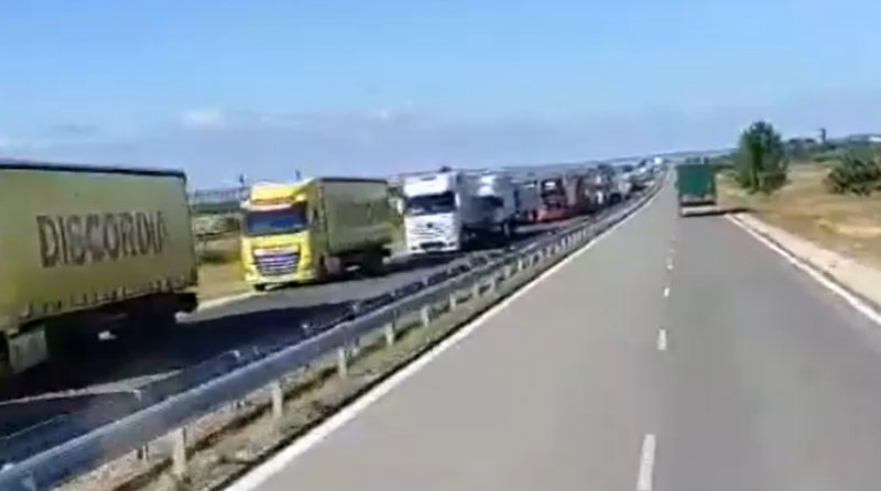 Голяма опашка от ТИР ове се образува на Дунав мост 2