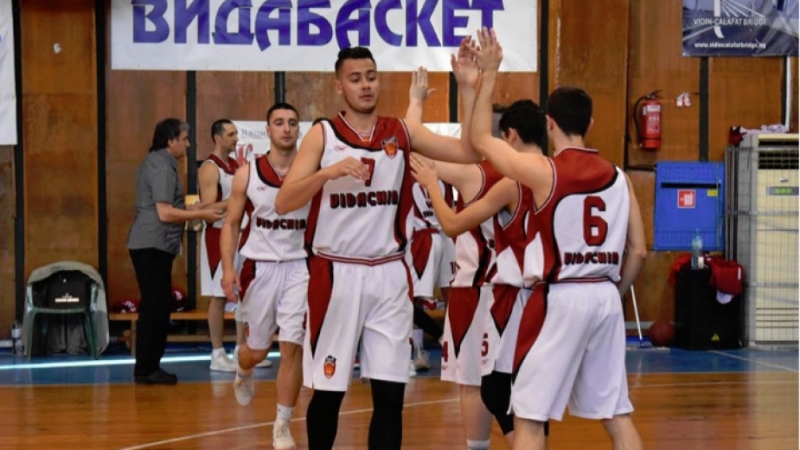 Видабаскет победи със 74 59 20 18 25 10 9 16 20 15 като гост