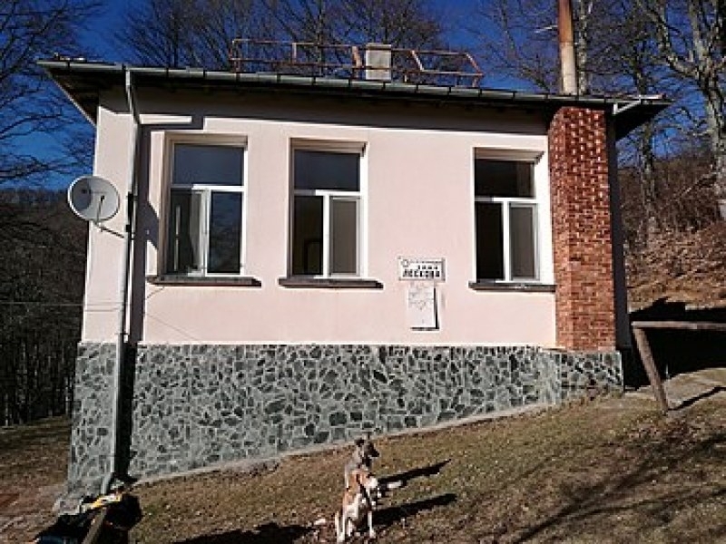 С оглед изясняване на всички факти и обстоятелства по постъпил