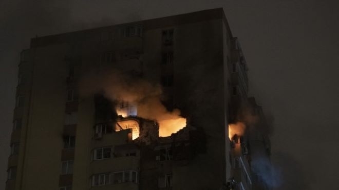 Най-малко четирима загинали при руска атака в Киев