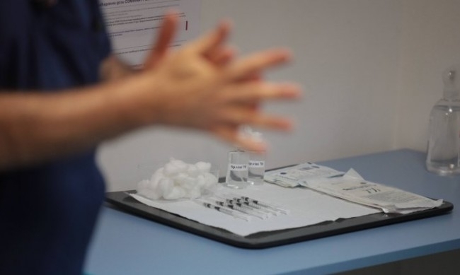 Мъж от Словения би всички рекорди по ваксиниране срещу коронавирус