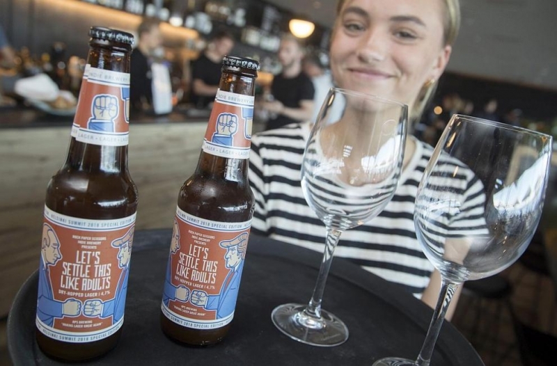 Във финландските магазини бе пусната в продажба бира произведена специално по повод срещата