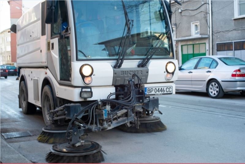 В изпълнение на противоепидемичните мерки приети от Общинския оперативен щаб