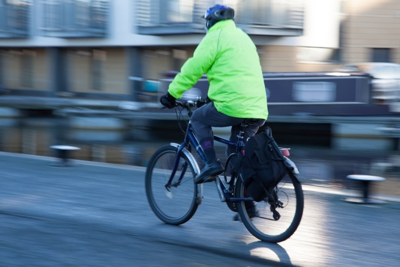 Ченгета от Видинско издирват крадец задигнал планински бегач от пекарна