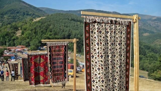 Община Чипровци организира Фестивал на чипровския килим съобщиха от местната