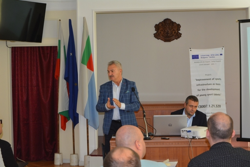 Готови са двата тренировъчни футболни терена в спортен комплекс Огоста