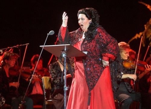 Звездата на световната оперна сцена Монсерат Кабайе е била приета