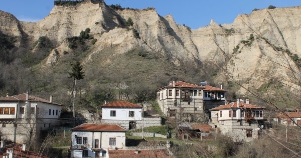 Банско Сандански и Мелник се оказаха най търсените дестинации за