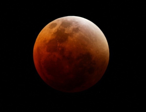 Съвсем скоро на 21 януари предстои последното пълно лунно затъмнение