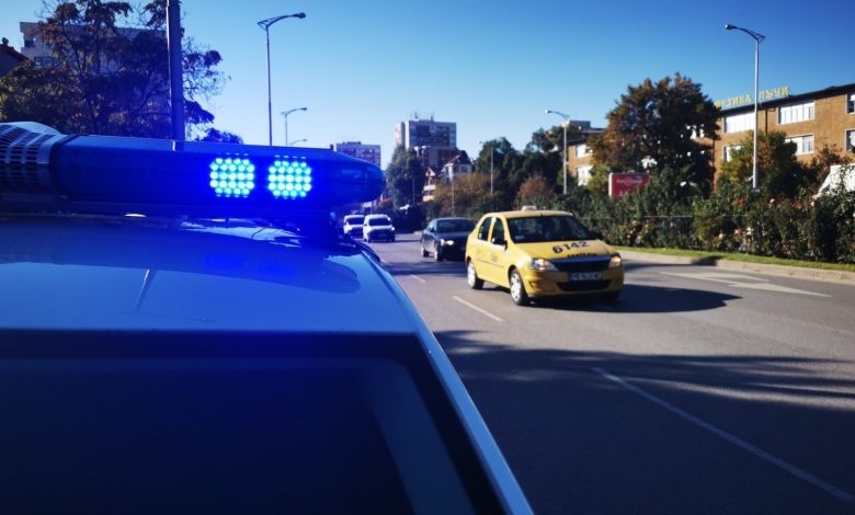 Дрога е намерена при обиск на такси във Враца съобщиха