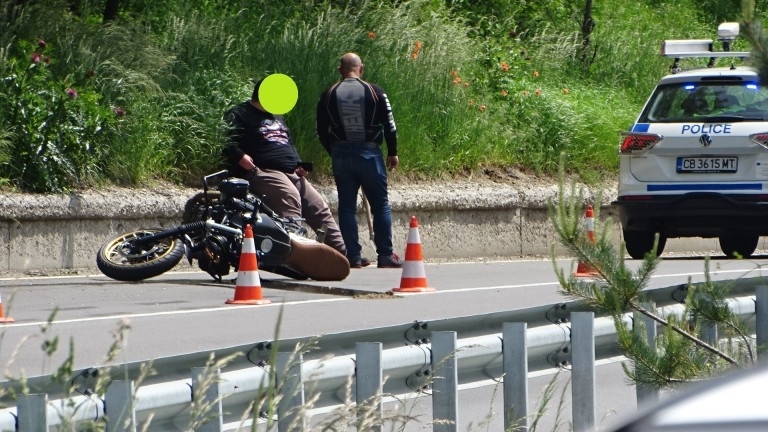 Мъж блъсна моторист във Врачанско и избяга съобщиха от пресцентъра