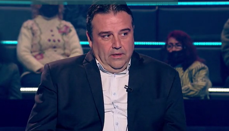 Учител по история от Мездра участва в предаването Стани богат Данаил