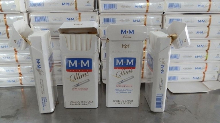 37 800 къса контрабандни цигари откриха в автобус с българска регистрация