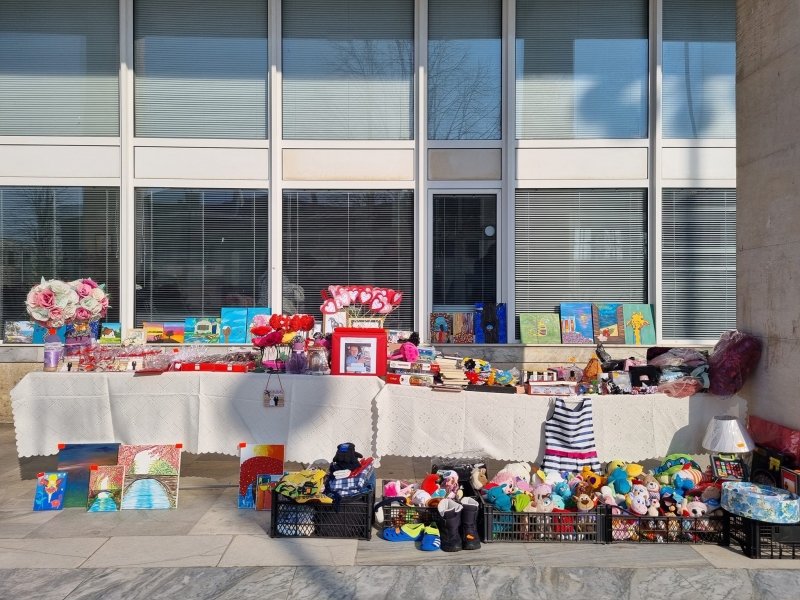 Благотворителен базар в подкрепа на Христо Пенчев е подреден в