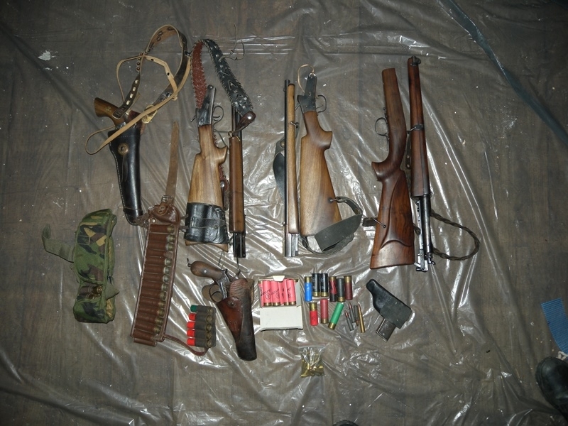 Ченгета намериха и иззеха цял боен арсенал в Берковица съобщиха