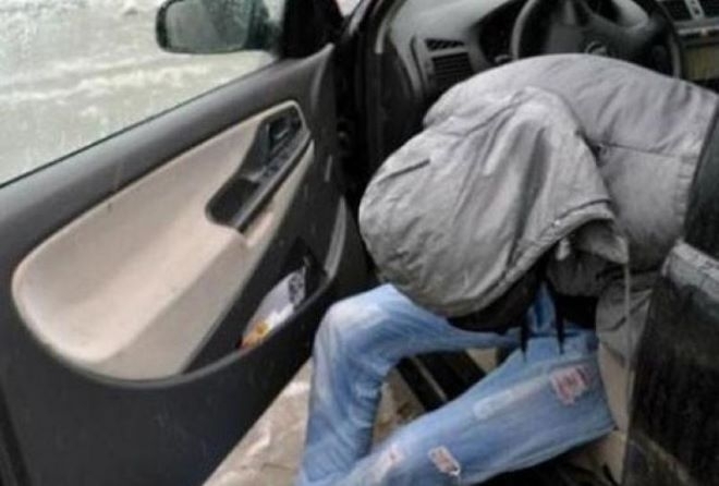 Щракнаха белезниците на дрогиран мъж въртял волана из врачанските улици