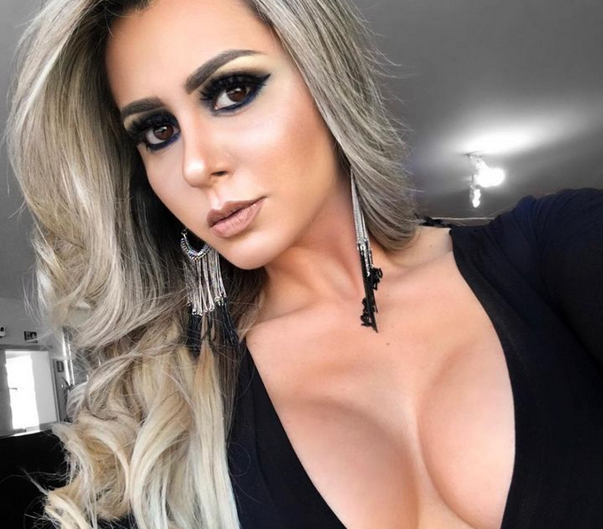 Тя беше културистka една от най добрите в страната си и