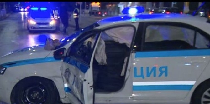 Двама полицейски служители са настанени в отделение Неврохирургия в УМБАЛ Бургас