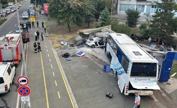 15  годишният Омар е дошъл в България със своите по големи