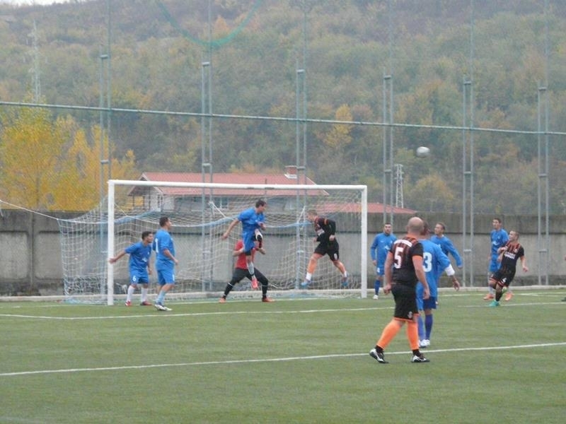 В среща от отложения VII кръг на първенството на монтанската