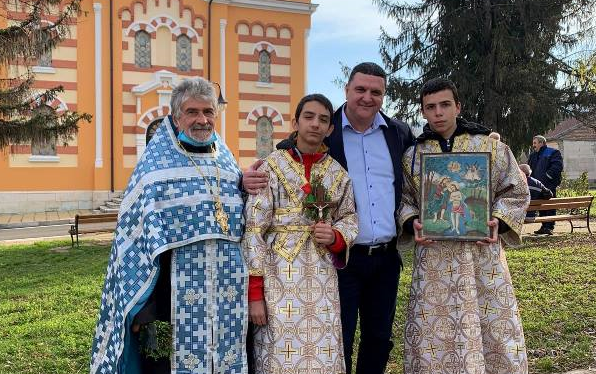 Кметът на община Оряхово Росен Добрев излезе с призив към